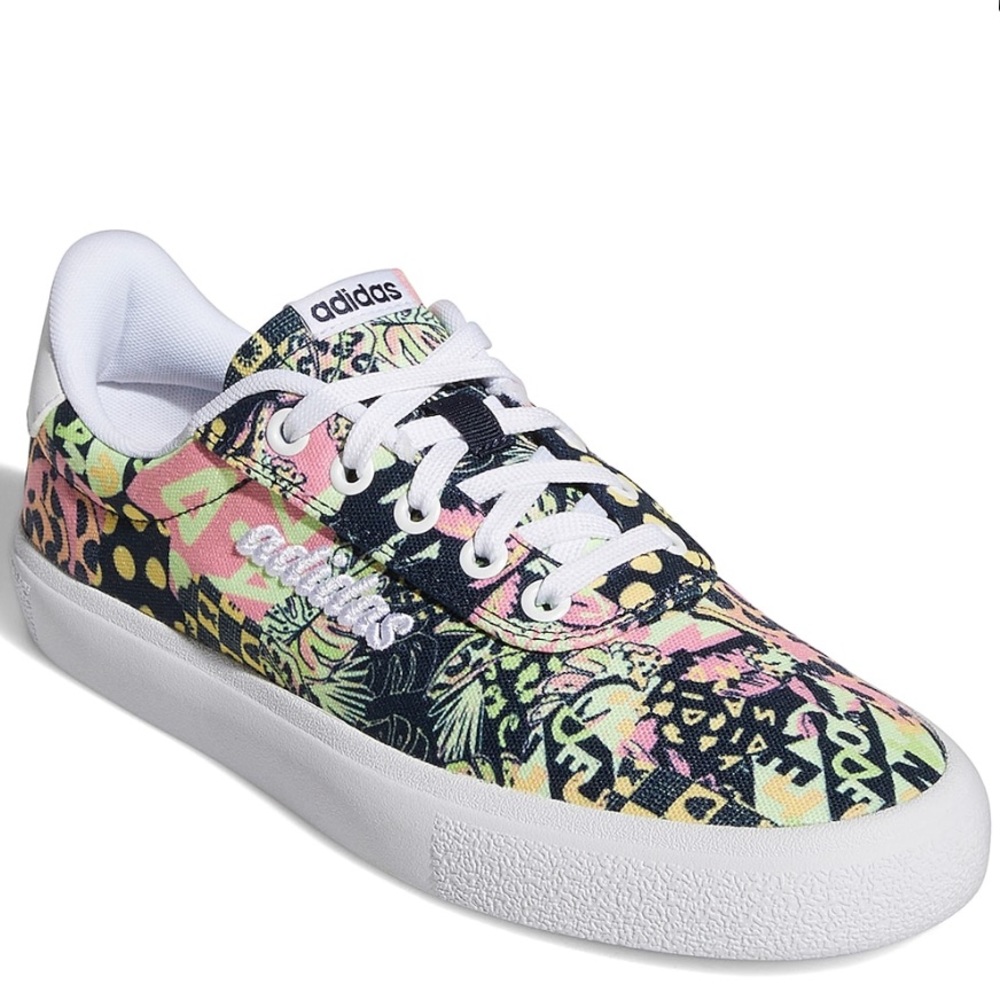 NWT ADIDAS shoes - Picture 1 of 5